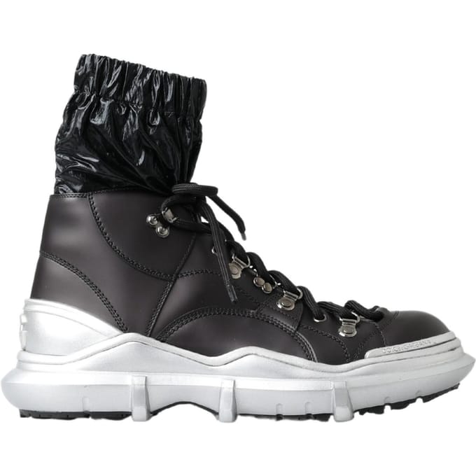 Hightop sneakers met veterstijl