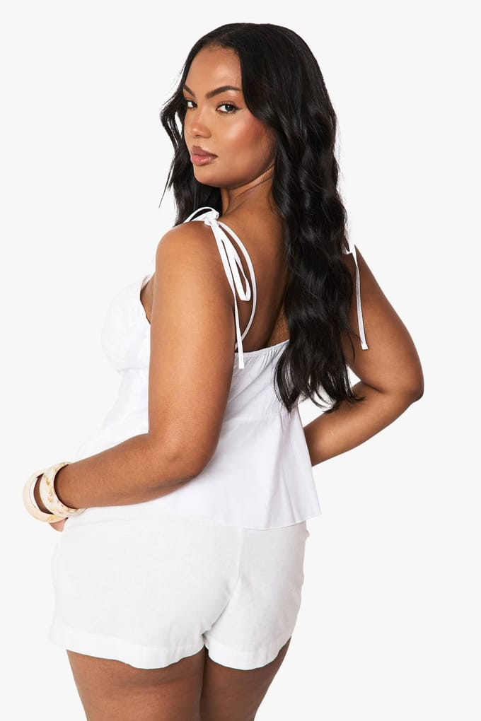 boohoo Dames Top met plus borstdetail en strikband | White | Maat: 22