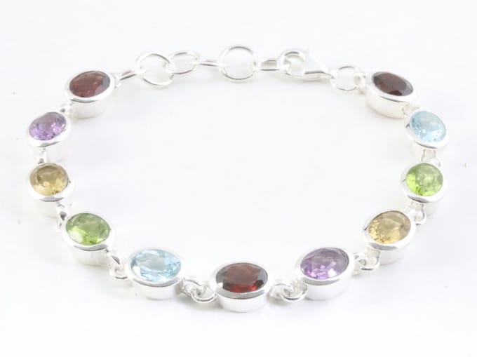 Hoogglans zilveren armband met multi color edelstenen