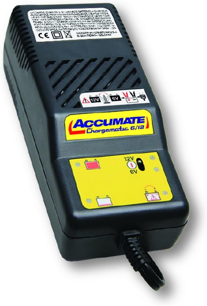 Acculader - Batterijlader - Voertuig Onderhoud - Temperatuurcompensatie - 6V/12V 1.2A - Zwart