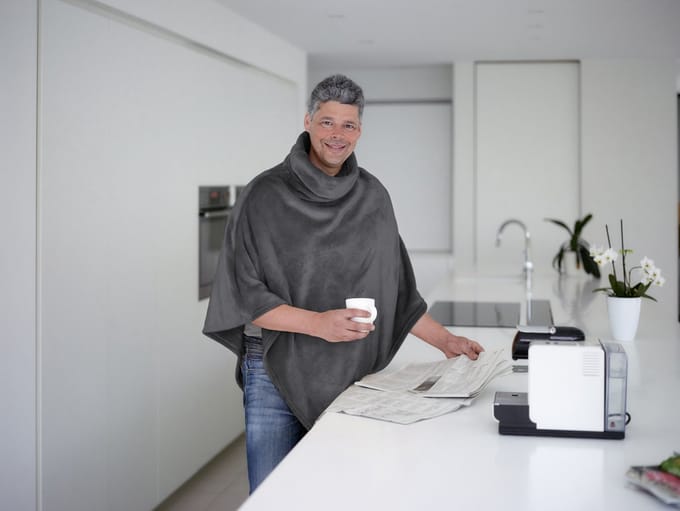 Moodit Poncho Fleece, Donker Grijs - 80 x 80 cm - Polyester