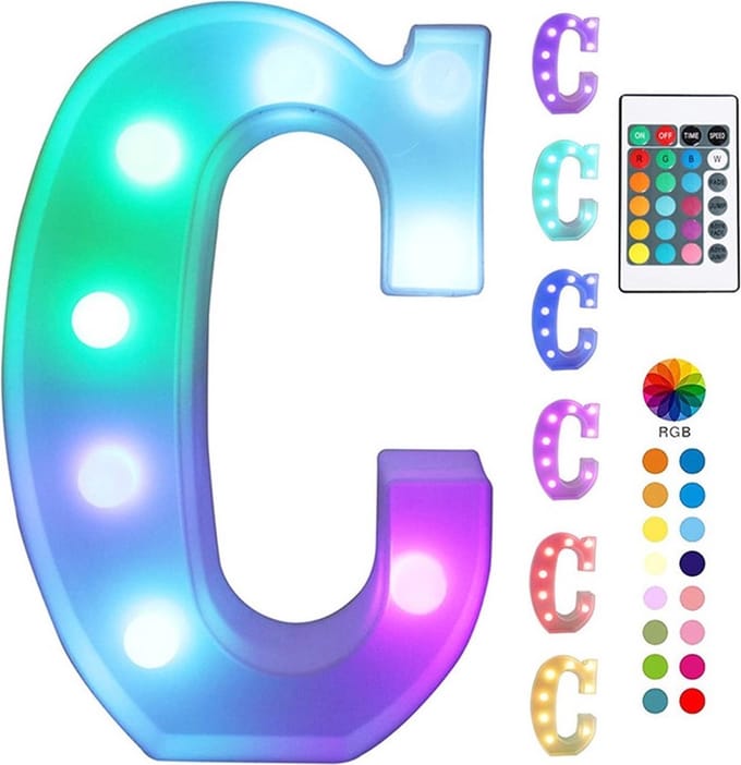 Lichtgevende Letter C - 22 cm Hoog - RGB Met Afstandsbediening - Op Batterijen
