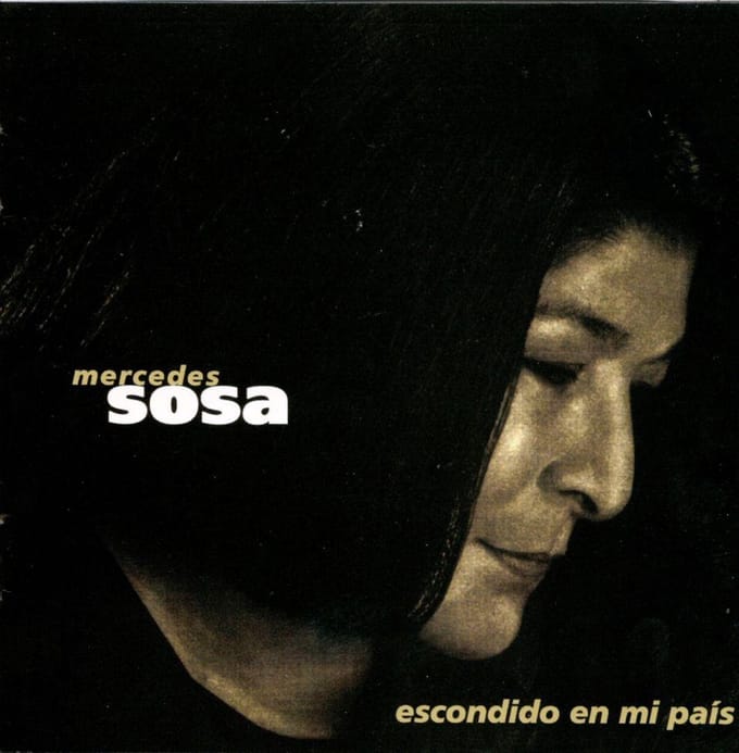 Escondido En Mi Pais