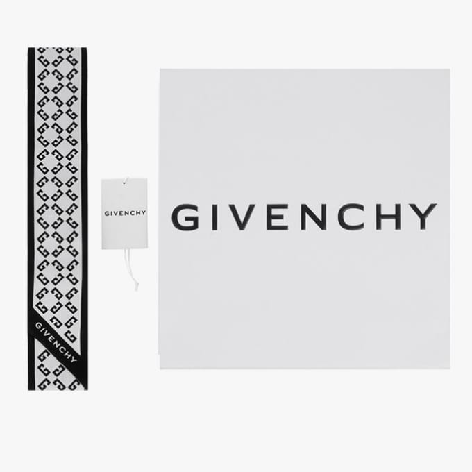Foulard en Soie Imprimé Monogramme Givenchy Bg00kfg002 BG00KFG002 004 gray