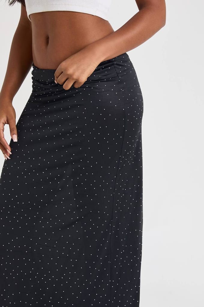 boohoo Dames Hotfix Slinky Maxirok met lage taille | Black | Maat: 10