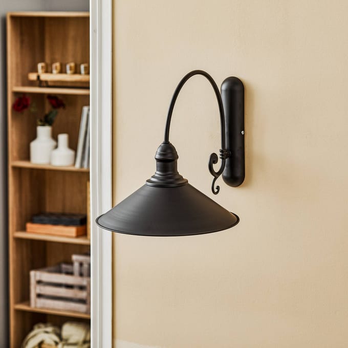 Argon Wandlamp Elmo, zwart gelakt
