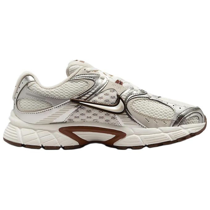 Nike V5 RNR Sneakers Dames - Wit - Maat 37.5 - Mesh/Synthetisch