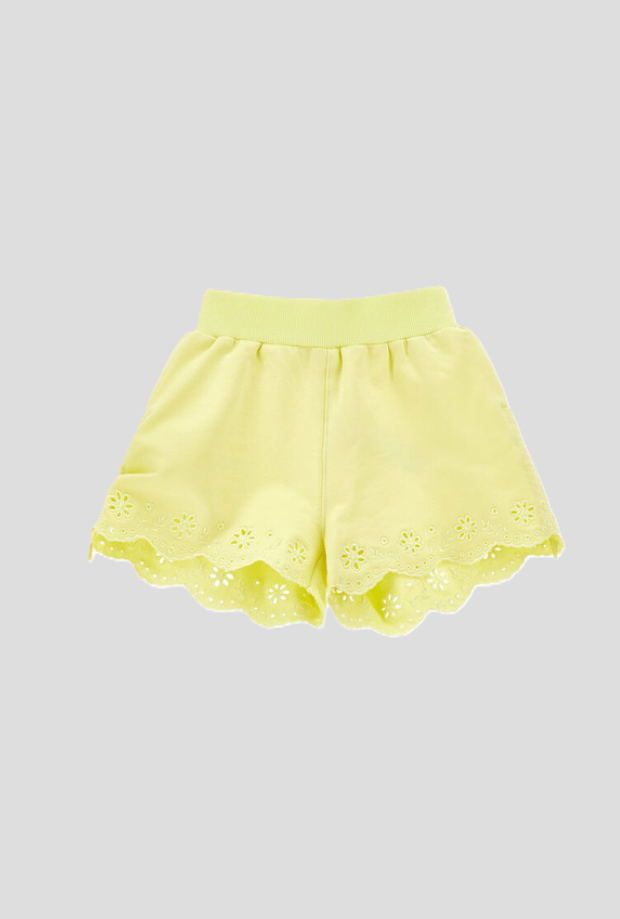 korte broek geborduurd lichtgeel meisje