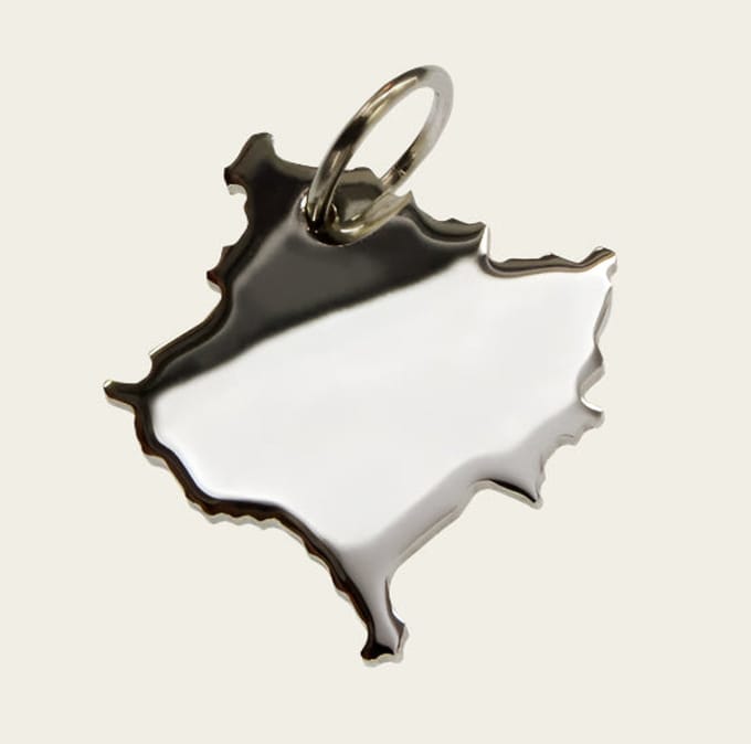 Zilveren Landkaart Kosovo ketting hanger