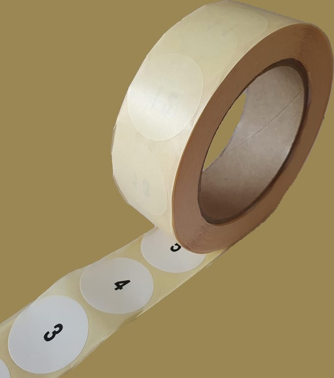 Genummerde etiketten op rol, 35 mm rond, mat wit papier / 1001 t/m 2000