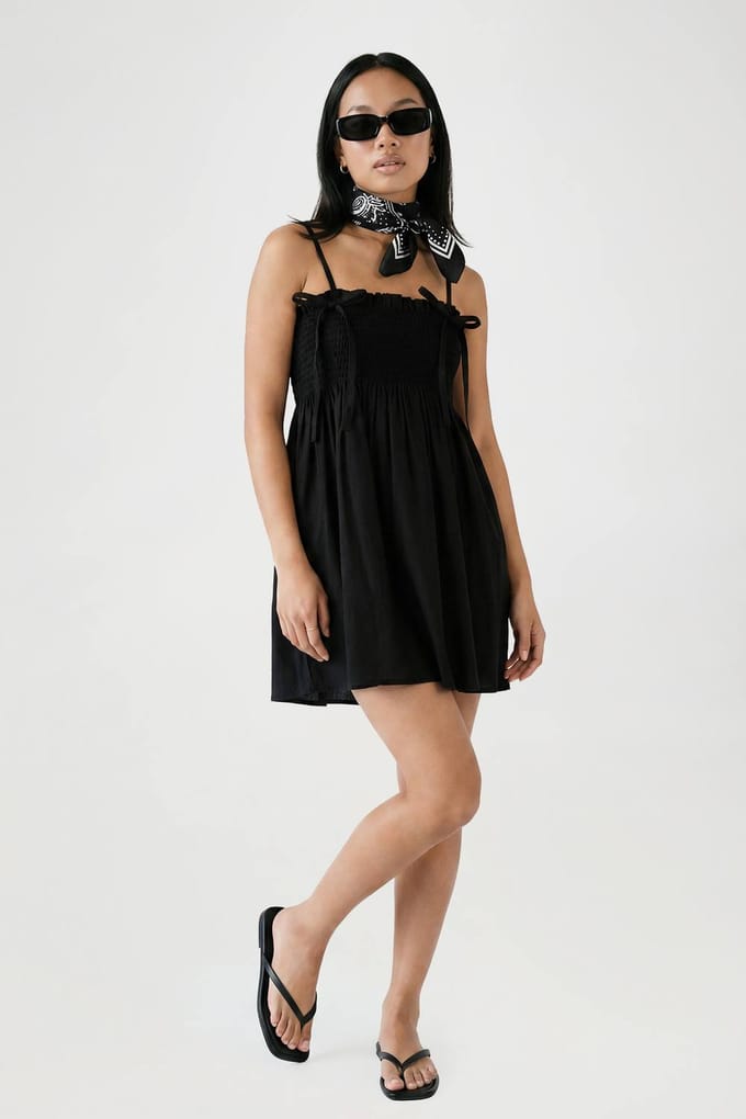 boohoo Dames Mini Smock Jurk Met Gerimpeld Detail | Zwart | Maat: 44