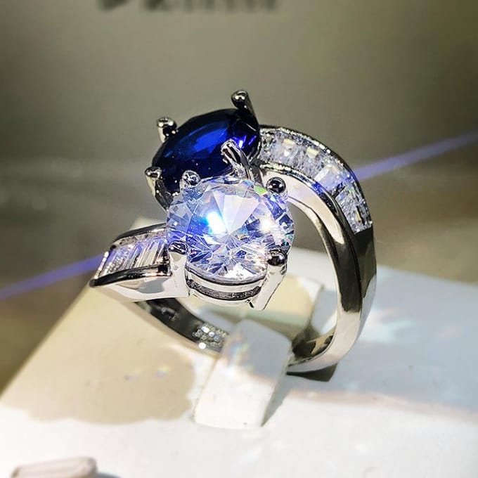 Individuele Minderheid Mix Kleur Helder Luxe Luxe Luxe Gevoel Geplateerd Platina Ring Opening adjustable gray