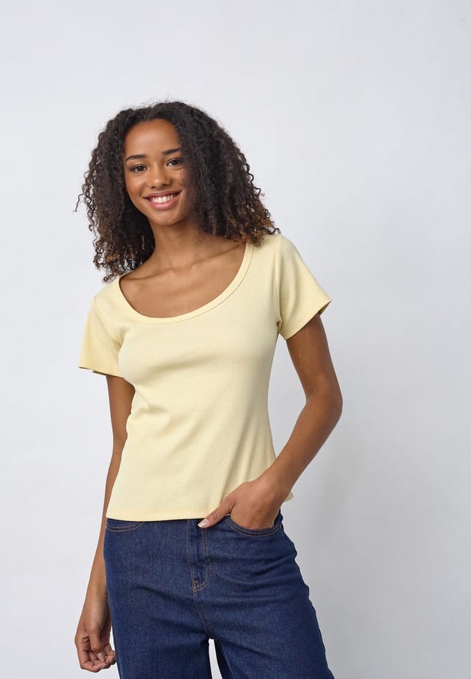 SisterS point top Eike-new.ss 19505 Butter Maat - S