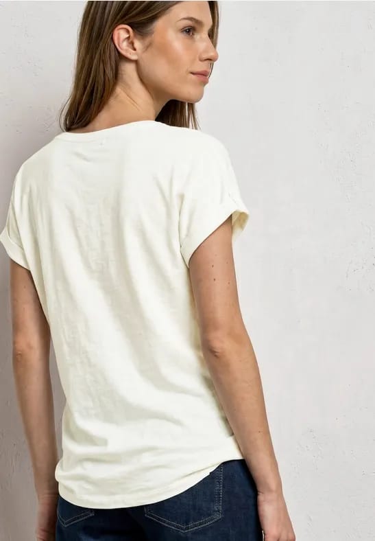 Shirt met ronde hals en knoopdetails