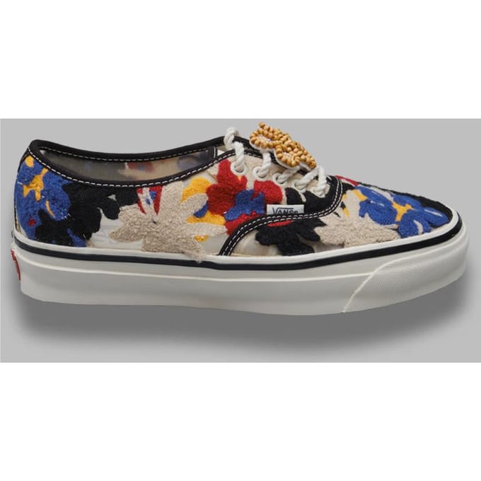Vans Authentic Sneakers Dames - Roze - Maat 38 - Canvas