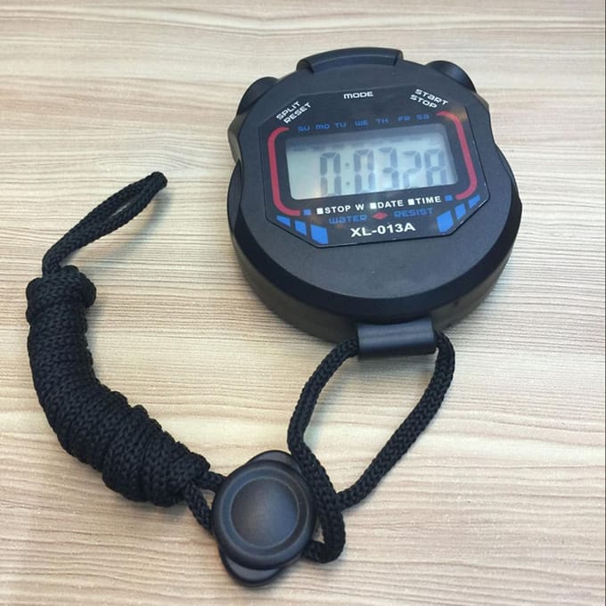 XL013 Multifunctionele Elektronische Sportstopwatch Timer Waterbestendig Grote Handheld Timer Stop zwart