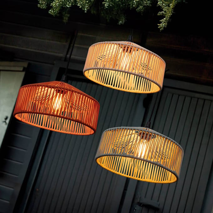 Newgarden hanglamp Calabardina, wit, kabel, Ø30cm, IP44