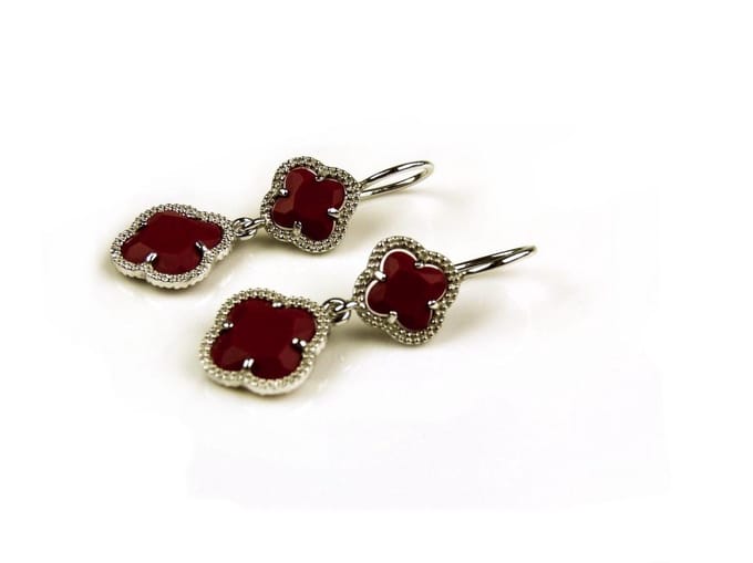 model Double Fiori klein oorringen in zilver rode klavers
