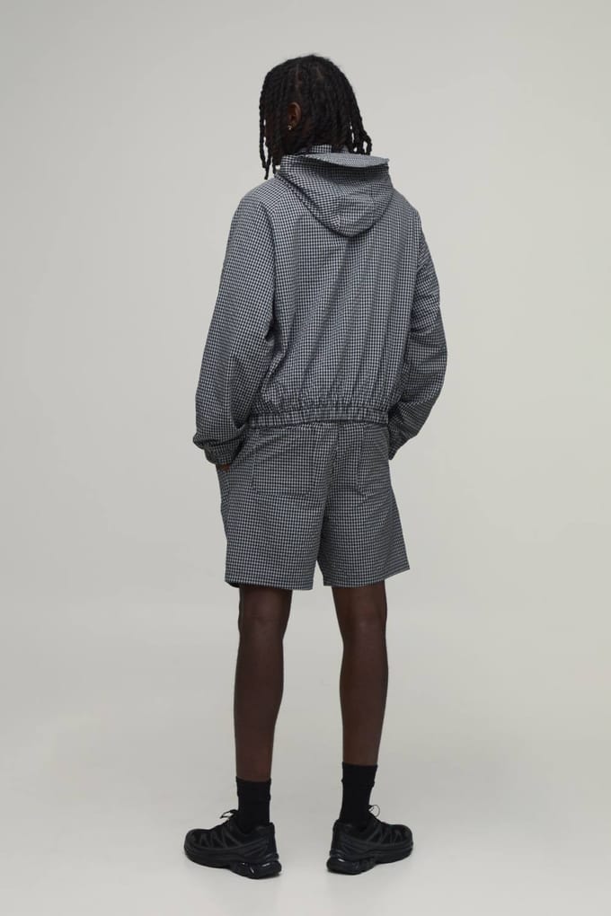 Relaxed Check Grid Nylon Short | Black | Size Small