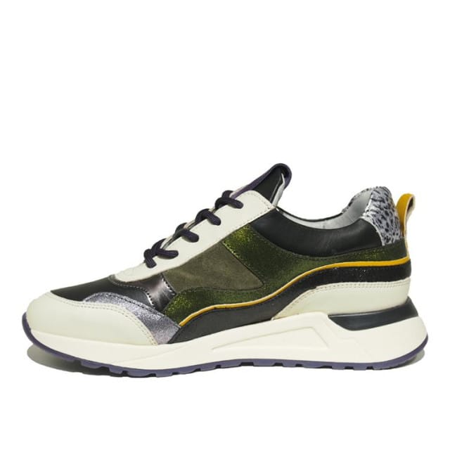 Piedi Nudi 2507-14.02