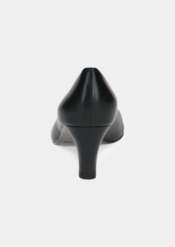 Pumps van echt leer - zwart - Gr. 7 van Goldner Fashion
