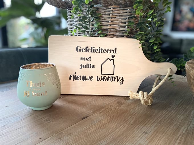 Creaties van Hier - theelichthouder - serveerplank - Thuis - nieuwe woning - 35 cm - hout - glas