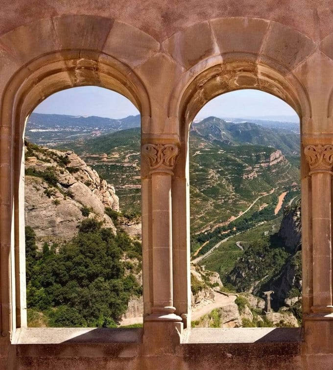 Fotobehang - Arch Window 225x250cm - Vliesbehang