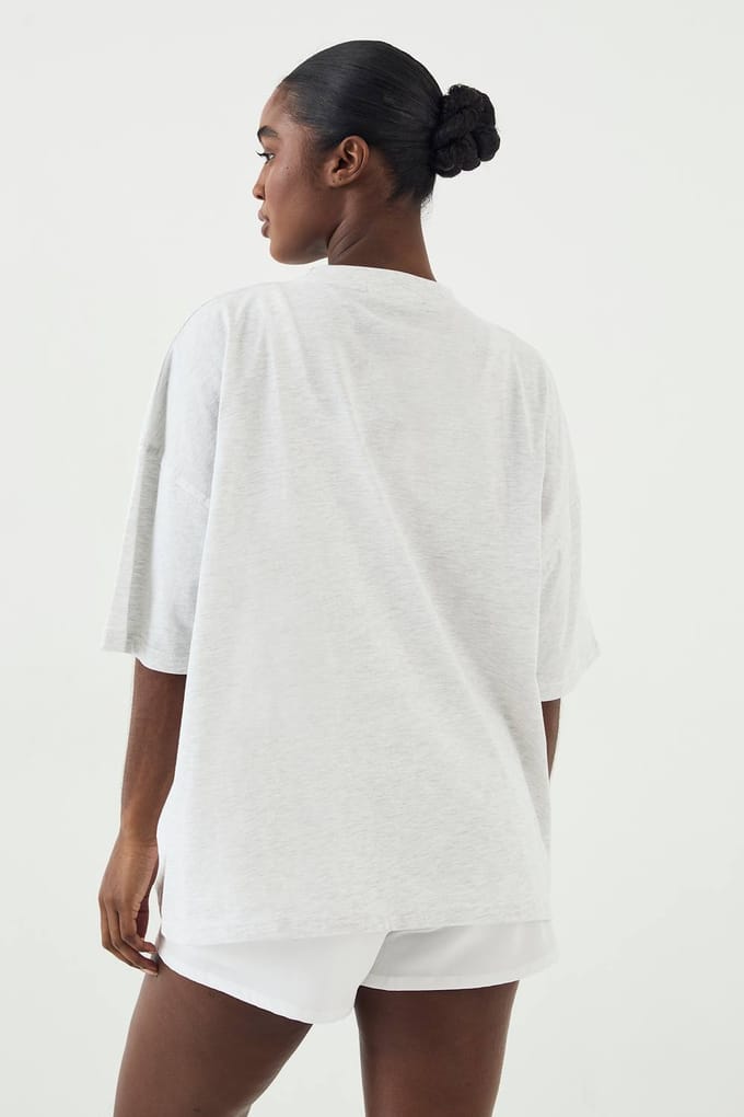 Dames DSGN Studio Applique Oversized T-shirt | Asgrijs | Maat: Medium