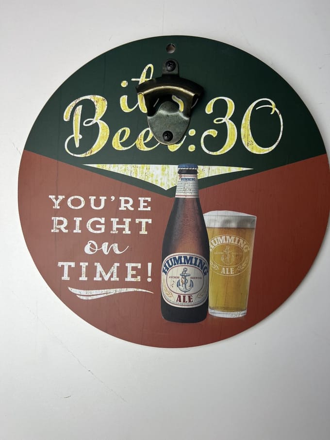 Retro opener voor aan de wand rond