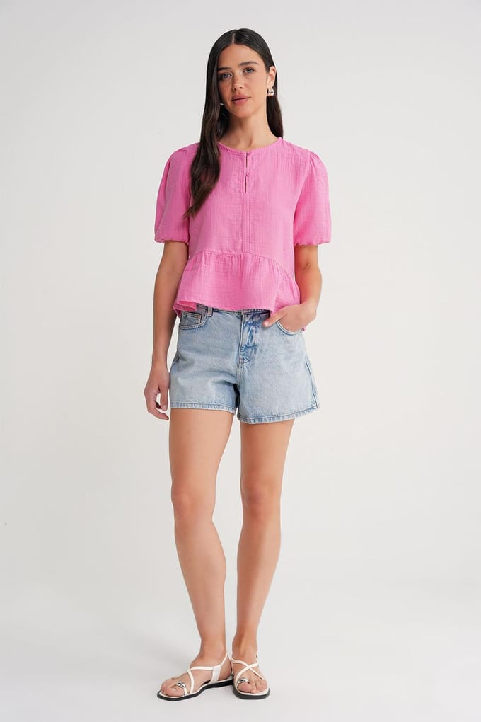 Gestructureerde Mousseline Blouse met Ronde Hals en Knopen Sluiting