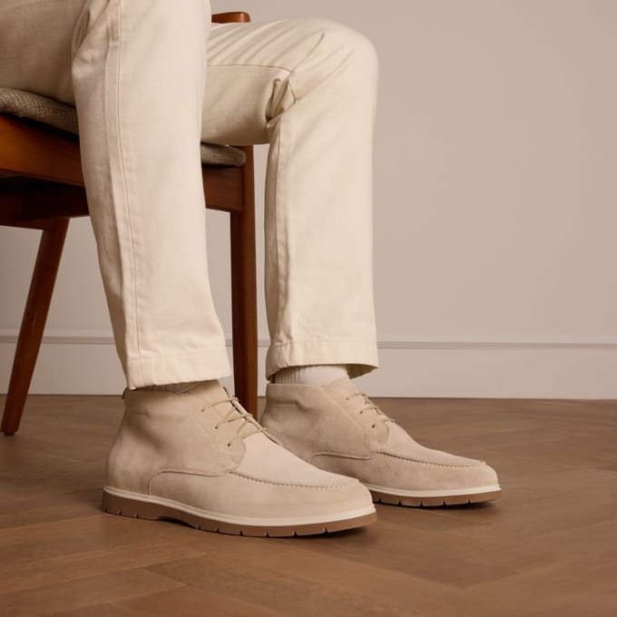 Manfield - Heren - Beige suède veterboots - Maat 46