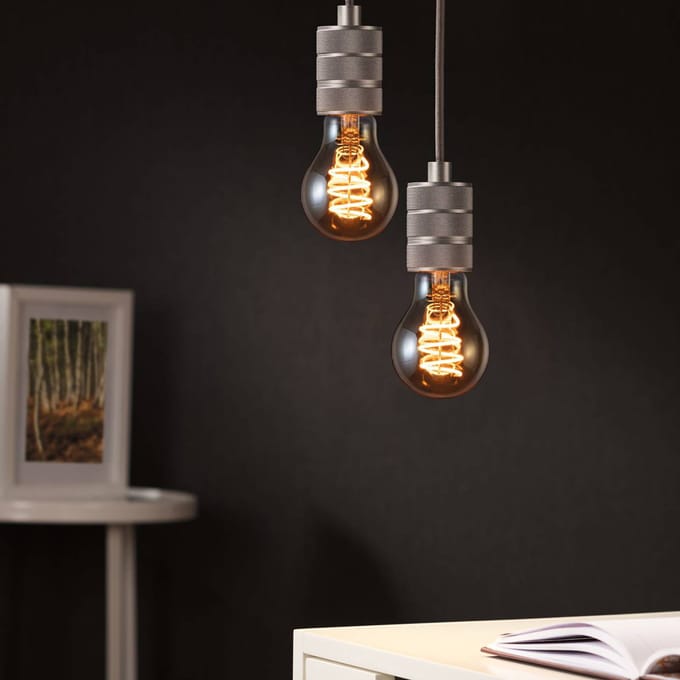 Vintage Edition Standaard 230 V LED-gloeilamp E27 250lm 5W 1800K dimbaar Goud