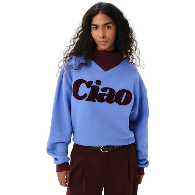 Dames sweatshirt She is Sunday Cortina