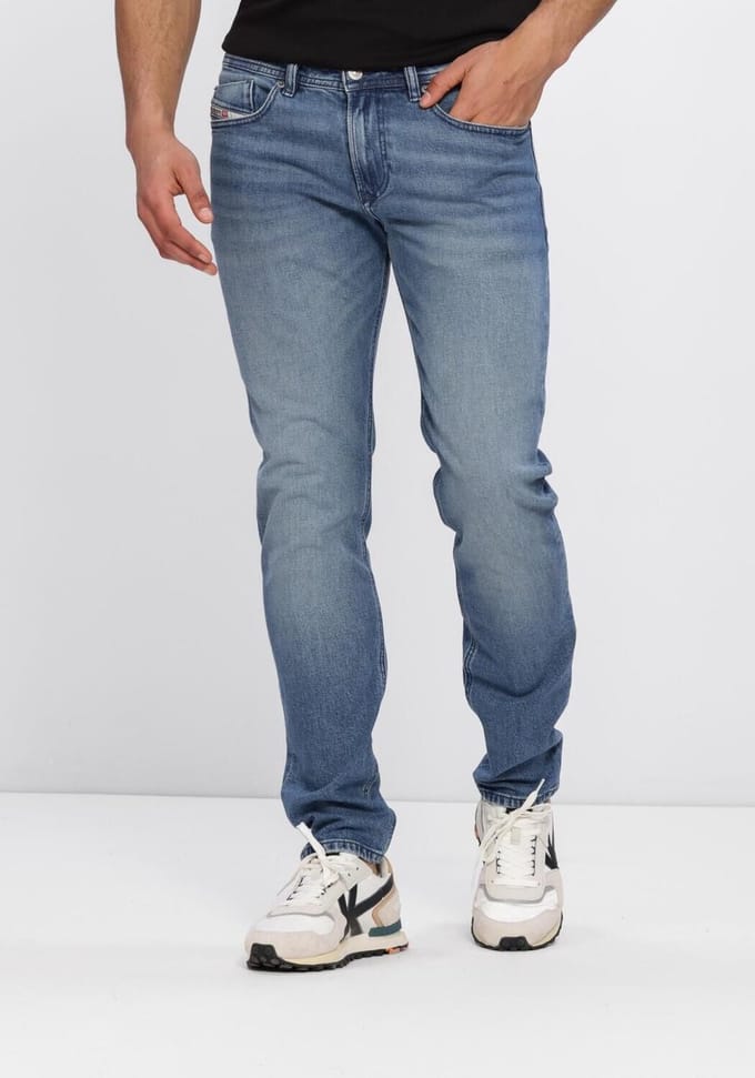 Diesel 1979 Sleenker Jeans Heren - Broek - Blauw - Maat 31/34
