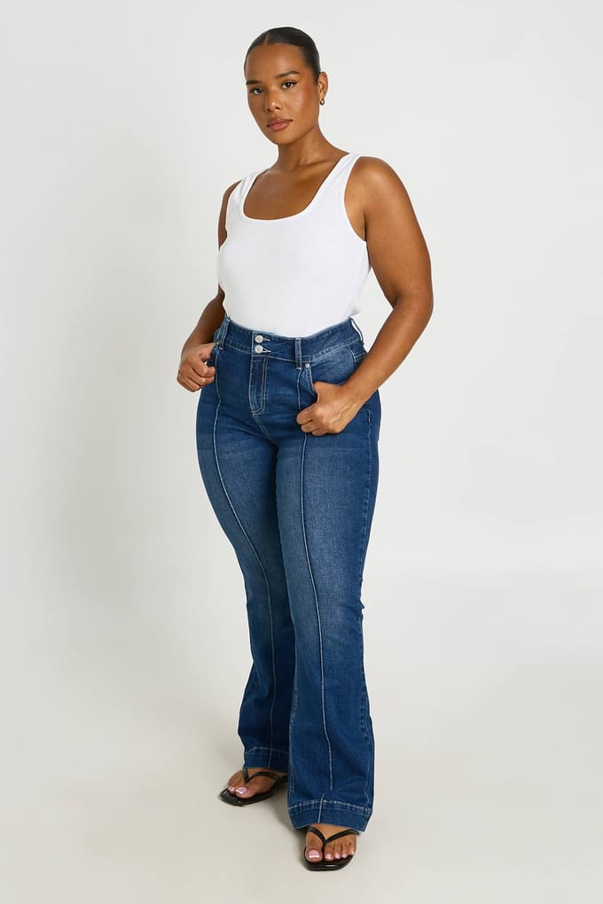 boohoo Dames Plus Mid Waist Flared Jeans Met Naaddetail | Vintage Was | Maat: 44