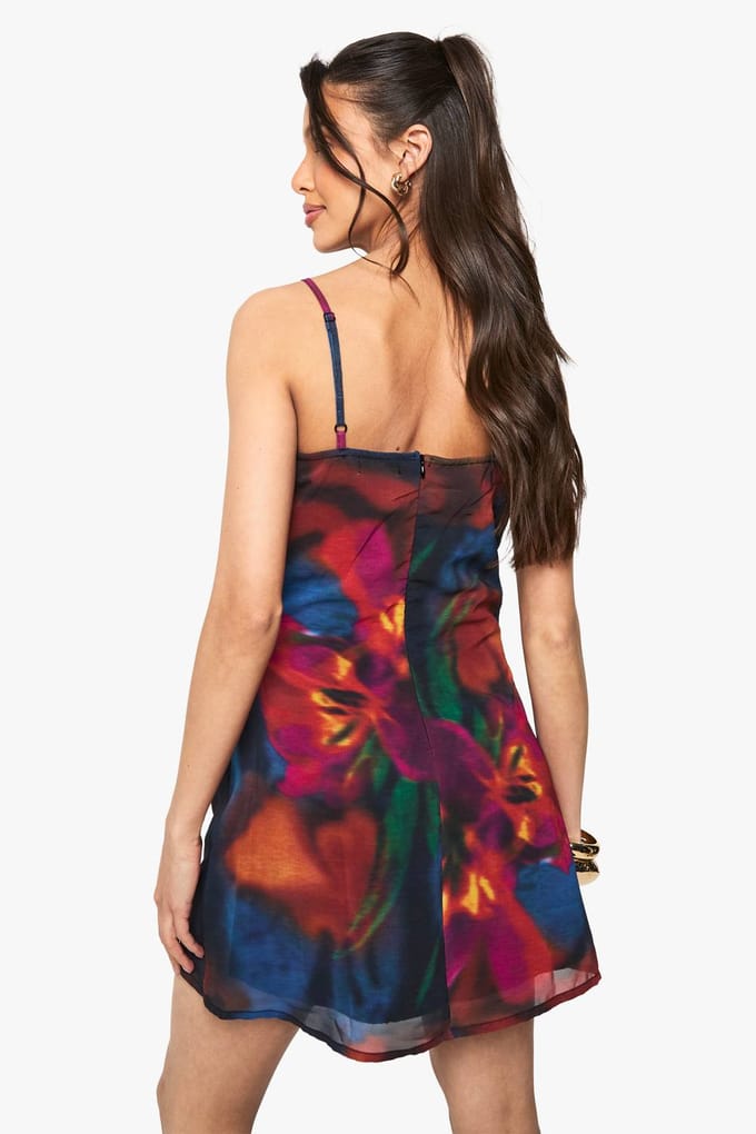 boohoo Dames Florale Chiffon Garnerede Zij Mini Jurk | Zwart | Maat: 36