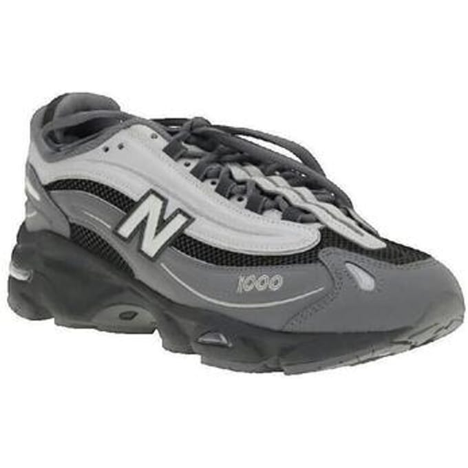 Lage Sneakers New Balance Baskets New Balance M1000MEG gris