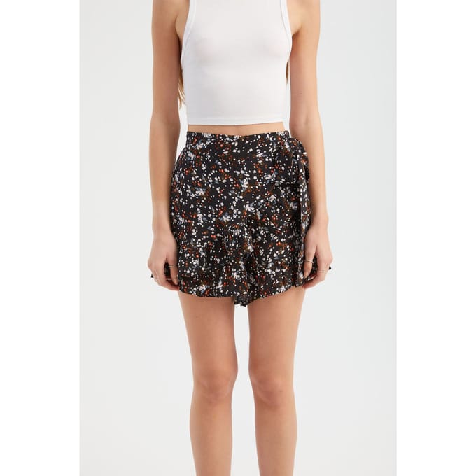 Bloemige Hoge Taille Shorts met een Ceintuur Detail