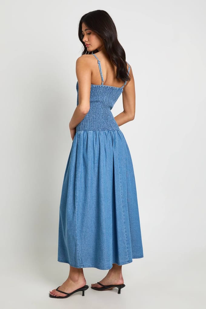 boohoo Dames Chambray Gerimpelde Midaxi Skater Jurk | Medium Gebleekt | Maat: 36