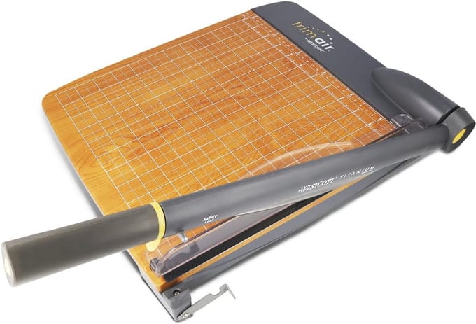 12-inch guillotine papiertrimmer met titanium en antimicrobiële bescherming
