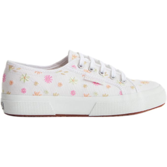 White Stuff Superga Embroidered Flower Tra White Größe: 3 | Trainers Outlet | Damen | Weiß