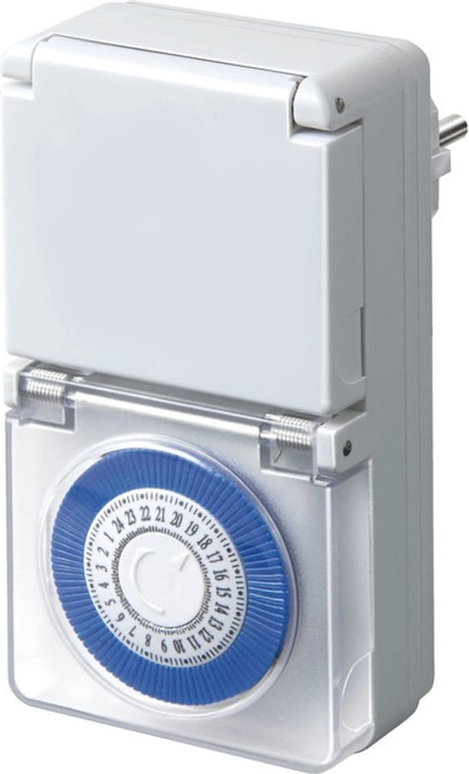 Brennenstuhl 1506170 Stopcontact-schakelklok Analoog Dagprogramma 3500 W IP44