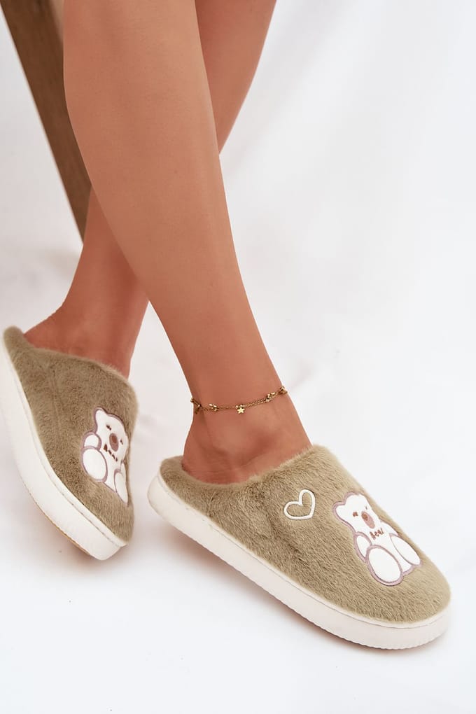 Bear & Heart Cozy Slippers - Olijfkleur / 36/37
