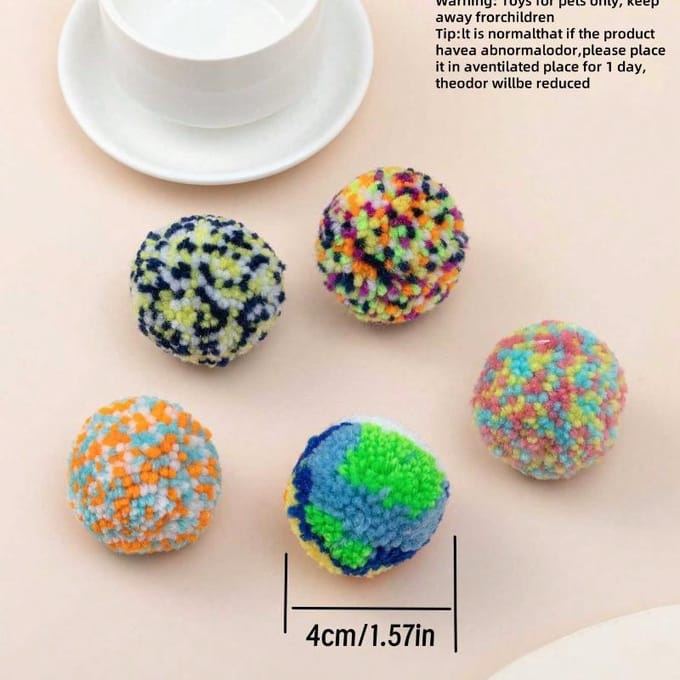 1 pièce Jouet pour chat boule en peluche couleur aléatoire Random beige
