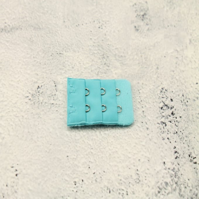 Beha Verlenger 2 Haaks Licht Blauw (per stuk)