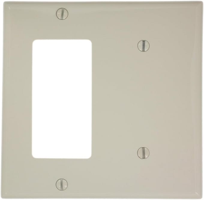 Tweevoudige Wandplaat met Blinde en Decora/GFCI Opening, Licht Amandel