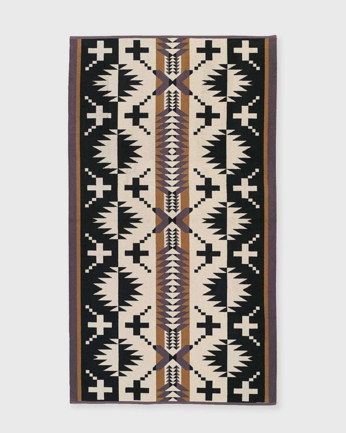 OVERSIZED JACQUARD SPA TOWEL