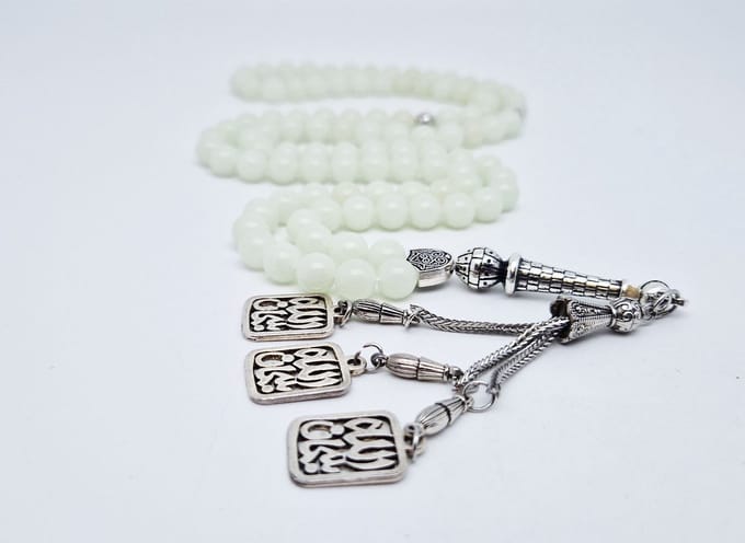Handgemaakte tesbih "Tasbih" natuursteen "Maan licht" - Aantal kralen 99 - Diameter kralen 8MM - met metaal tassel "Subhan Allah" - Een mooi cadeau-idee