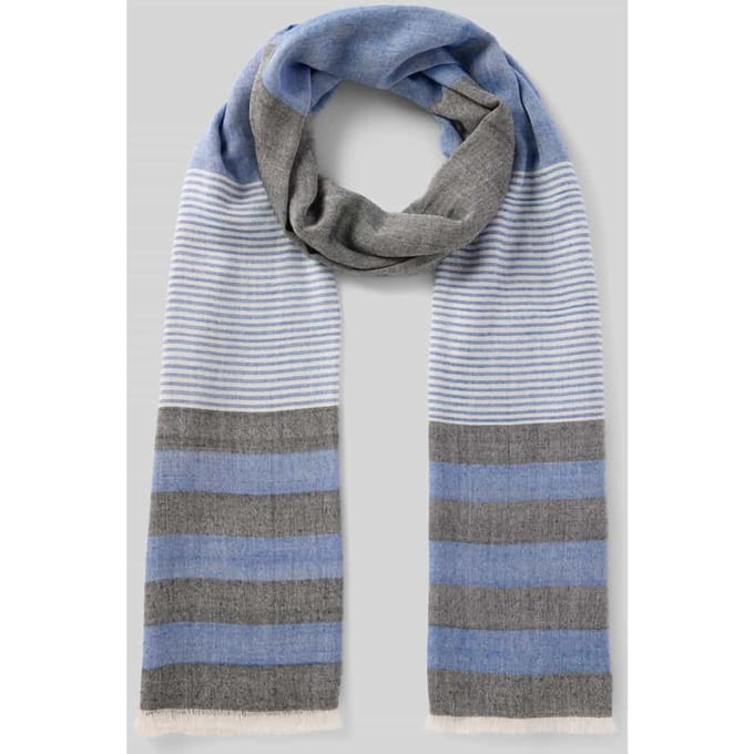 Sjaal van viscose met franjes