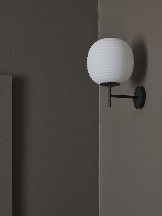 NEW WORKS Lantern Wandlamp Zwart Frame Klein Ø20